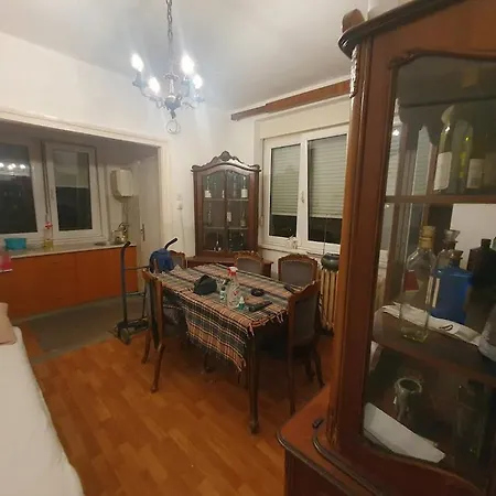 Nikola Hram Apartment