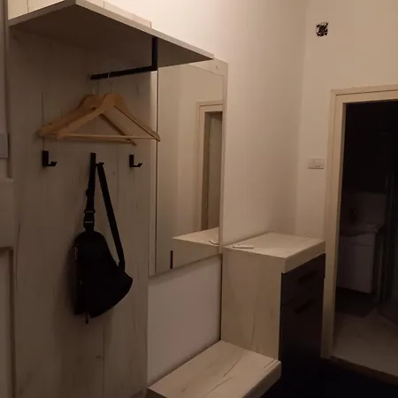 Apartment Nikola Hram *