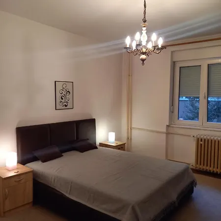 Apartment Nikola Hram